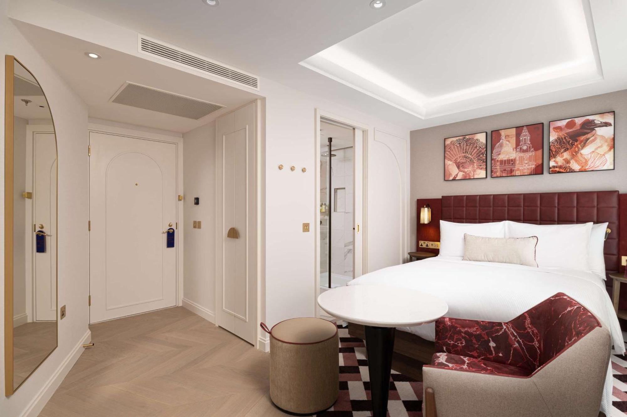 Lost Property St Pauls London, Curio Collection By Hilton Luaran gambar